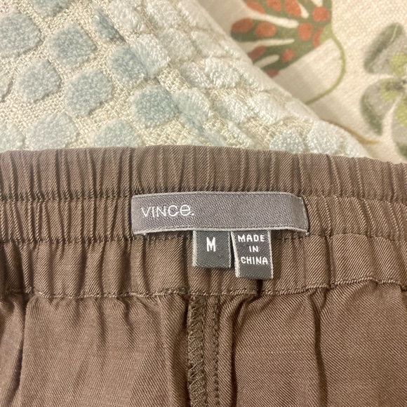 Vince Brown Bermudas for Casual Wear - Picture 2 of 3